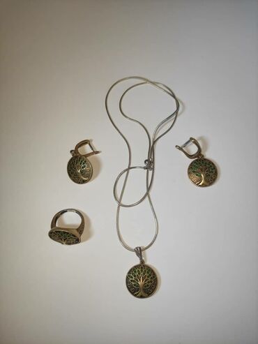 золотые цепочки бу: Продаю серебряный комплект украшений. 950 проб. кольцо, серёжки