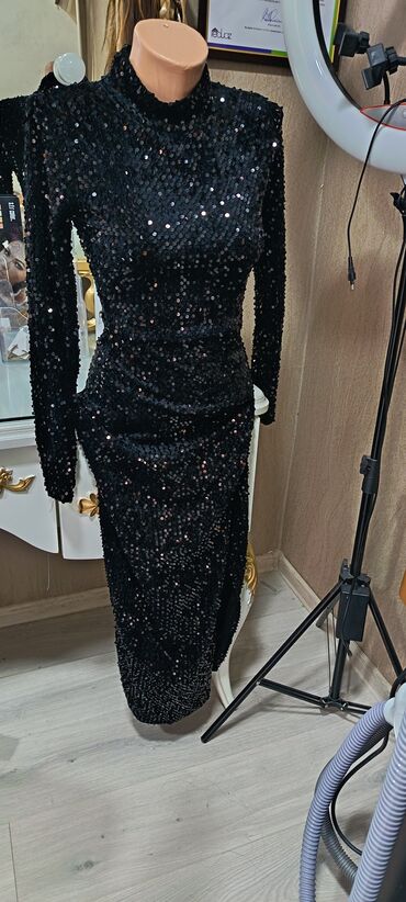 Ziyafət donları: Don cəmi bir dəfə geynilib unvan bine savxoz — 8