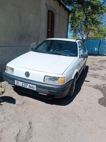афто мобиль спортивный: Volkswagen Passat: 1990 г., 1.8 л, Механика, Бензин, Седан