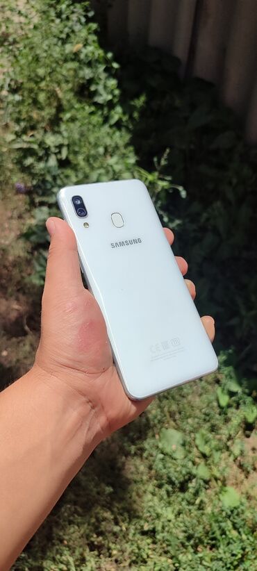 ddr3 8gb 1333: Samsung Galaxy A30, Колдонулган, 32 ГБ, түсү - Ак, 2 SIM