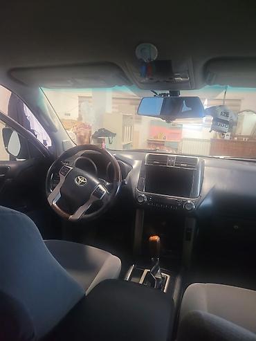 Toyota: Toyota Land Cruiser Prado: 2.7 l | 2010 il Ofrouder/SUV — 7