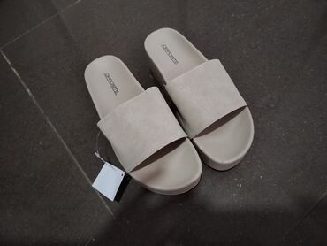 opposite novi pazar: Beach slippers, Opposite, 40