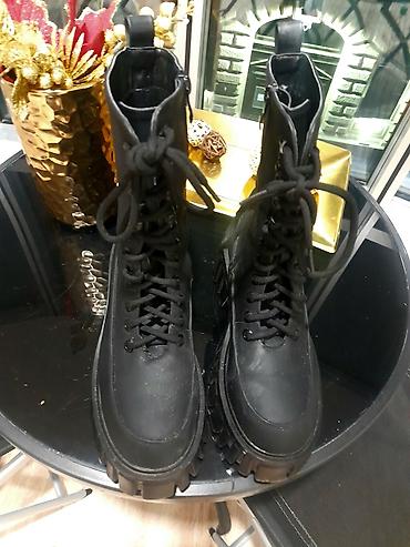 Gležnjače: Gležnjače, Ara, 39 — 5