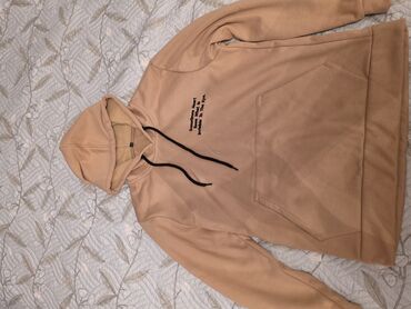 Koftalar, sviterlər: Ağ rəngli, uzunqol qız topu. Üzərində böyük, rəngli Tuiti quşu təsviri — 11