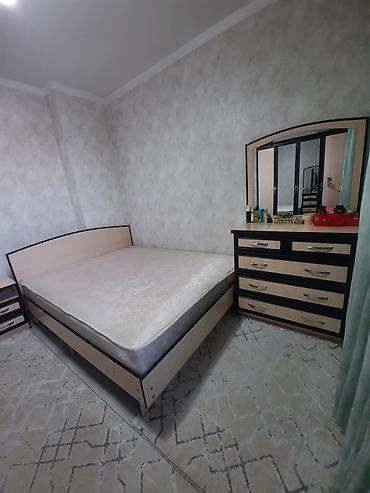 Спальные гарнитуры: Состав к - Кровать двуспальная с прямоугольным основанием и изогнутым — 10