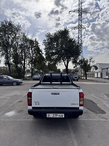 Продажа авто: Isuzu D-Max: 2020 г., 2.5 л, Механика, Дизель, Пикап — 4