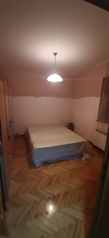 Kuće na prodaju: 290 kv. m, 6 soba — 3