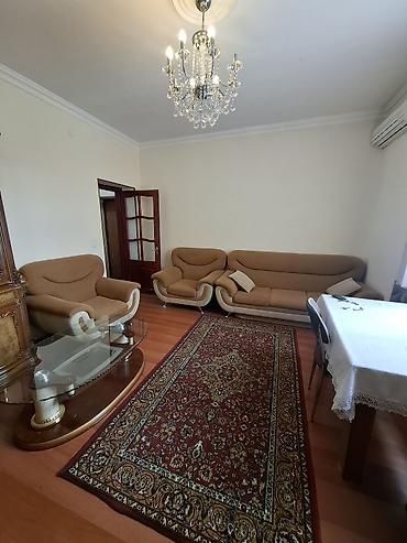 qurtulus 93 kiraye ev: Xırdalanda 3 saylı məktəbin yaxınlığında. Olimp mtkda. 4/3. Bütün — 2