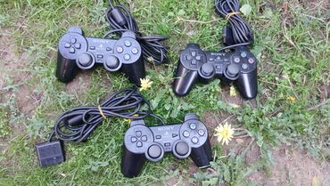 сколька стоит плейстейшен 4: Playstation 2 üçün arginal pultlar 1 ədədi 25 manat. bu qiymətdən