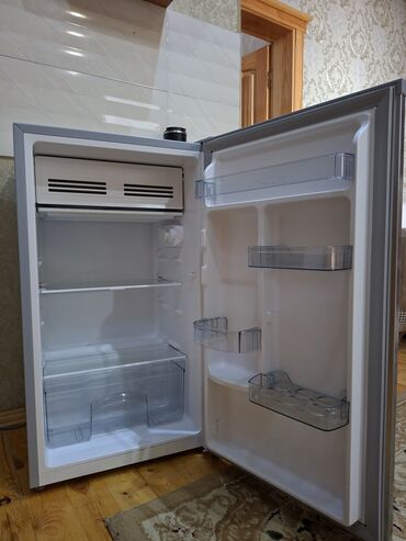 Eurolux mini soyuducu Toplam həcm: 105 lt Soyuducu kameranın həcmi