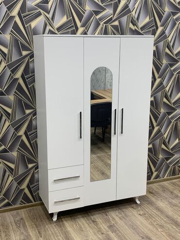 Dolablar: Yeni, Açılan, 3 qapılı Düz dolab, Dolab-asılqan, Rusiya — 9