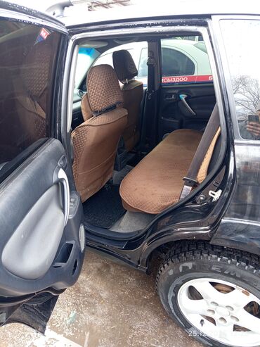 Toyota: Toyota RAV4: 2004 г., 2 л, Автомат, Бензин, Кроссовер — 4