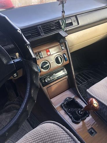 Mercedes-Benz: Mercedes-Benz W124: 1989 г., 0.2 л, Механика, Бензин, Универсал — 8