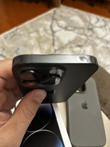 Apple iPhone: IPhone 14 Pro, 128 GB, Qara, Face ID — 9