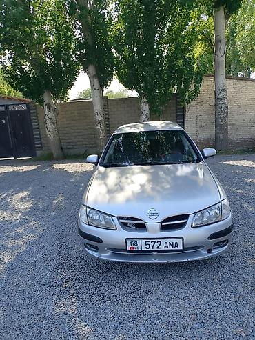 мереке авто: Nissan Almera: 2001 г., Кол менен иштөөчү, Бензин, Хетчбек — 1