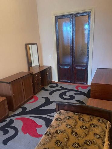 Köhnə tikili: Bakı, Bakıxanov qəs., 4 otaqlı, Köhnə tikili, 70 kv. m — 6