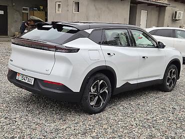 byd e1: Dongfeng : 2026 г., Электромобиль, Кроссовер — 5