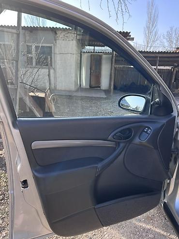 Ford: Ford Focus: 1998 г., 1.6 л, Механика, Бензин, Хэтчбэк — 9