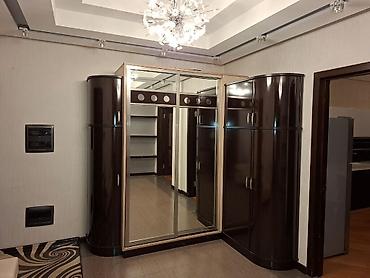 Geniş güzgülü qapılı kupe şkaf sistemi - Material: Yüksək parlaq tünd
