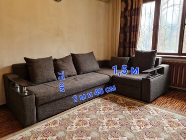 советский мебель: Угловой диван, цвет - Черный, Б/у