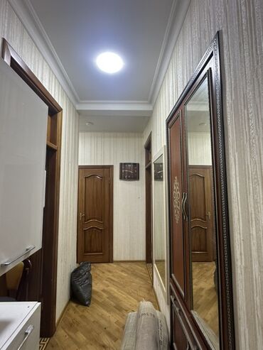 Вилки: Nerimanov metrosuna 7 deqiqleik mesafede 4 otağlı menzil kiraye