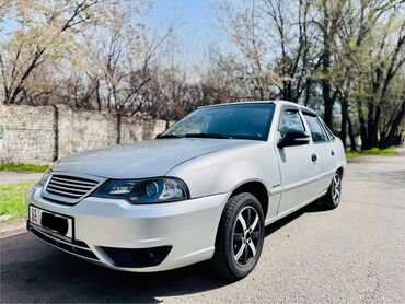 машина gentra: Daewoo Nexia: 2012 г., 1.6 л, Механика, Бензин, Седан