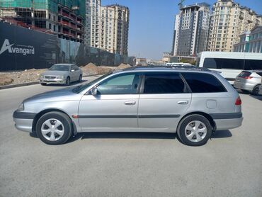 Toyota: Toyota Avensis: 2002 г., 2 л, Автомат, Бензин, Универсал — 13