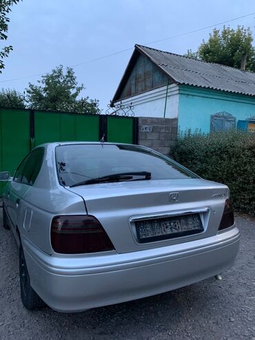 мини пылесос для автомобиля: Honda Accord: 2002 г., 1.8 л, Механика, Бензин, Хетчбек