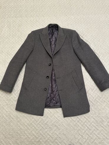 plashh 52 54 razmer: Продается: мужское пальто, зима Состояние: хорошое Производство