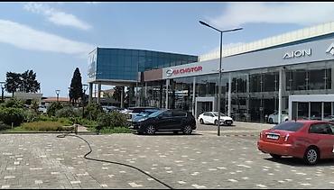 babək: Salam. Babək prosspektində yerləşən "Hundai Otoplaza" avtomobil — 6
