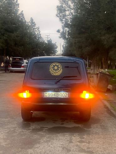 niva barter: LADA Niva 4x4, mavi rəng, 3 qapılı off-road kuzov. Güclü tam ötürücülü — 1