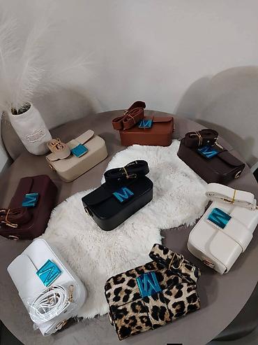 Torbe: Mona torbice samo 2800 dinara Kais 1700 dinara U setu 3800 dinara — 12