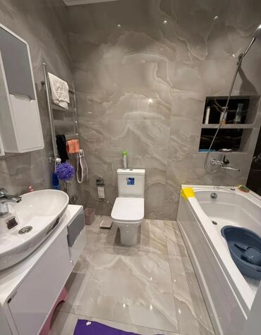 Uzunmüddətli kirayə mənzillər: Menzil Qar Qarayev metrosunun yaxinliginda yerlewir 3 Otaq Su isiq — 10