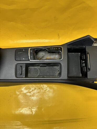 подлокотник на венто: Центральная консоль Kia 2018 г.