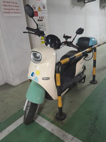 İşlənmiş Elektrik samokat 10", 501 - 750 Vt, > 45 km/s, Ünvandan götürmə