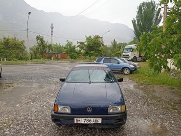 passat b 3: Volkswagen Passat: 1991 г., 1.8 л, Механика, Бензин, Седан