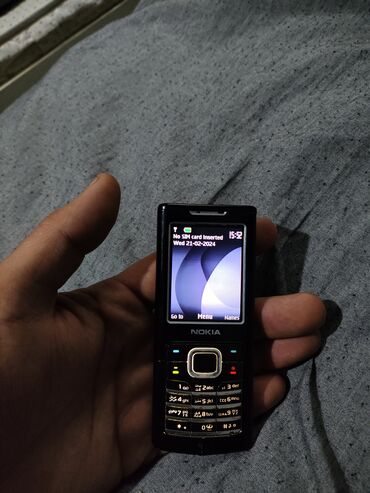 klassik telefon: Nokia 1, rəng - Qara, Qırıq, Düyməli