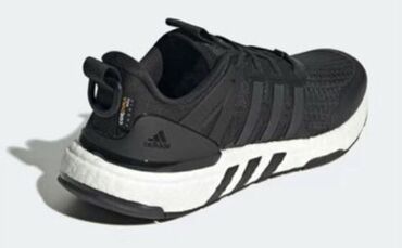 одежда для гимнастики: Оригинал кроссовки adidas новые размер 445 р самовызов 8000