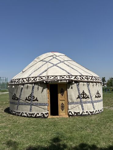 прокат одежда: Боз үйлөрдү ижаралоо, Каркасы Жыгач, 75 баш, Казан, Идиш-аяк, Самоор