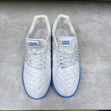 фудболный бутсы: Nike Lunar Gato — футзалки/кроссовки для зала. - Модель: Nike Lunar — 1