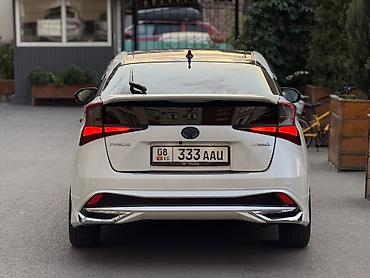 byd e1: Toyota Prius: 2019 г., 1.8 л, Автомат, Гибрид — 5