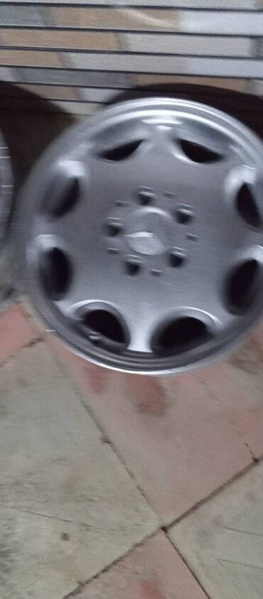 Disklər: İşlənmiş Disk Mercedes-Benz R 15, 5 Boltlu — 9