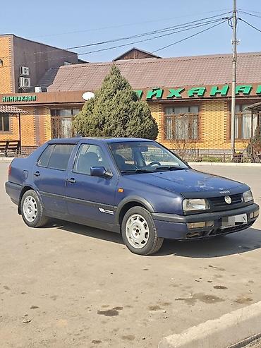 Volkswagen: Volkswagen Vento: 1993 г., 2 л, Ручные, Бензин, Седан — 4
