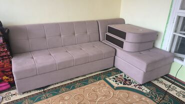 Другие мебельные гарнитуры: Раскладной диван,новый