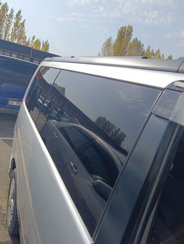 купить авто до 4000 долларов: Honda Stepwgn: 2000 г., 2 л, Автомат, Бензин