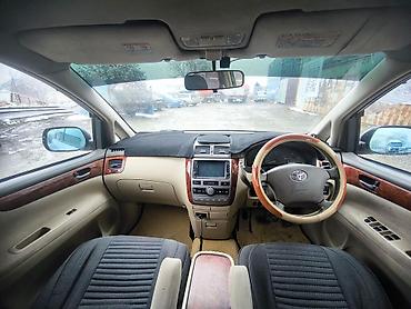 Toyota: Toyota Ipsum: 2004 г., 2.4 л, Автомат, Бензин, Минивэн — 10