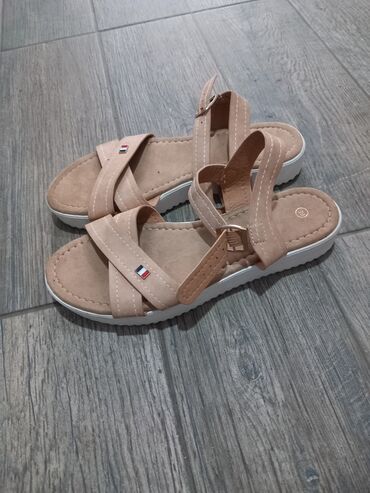 italijanske sandale: Sandale, 39