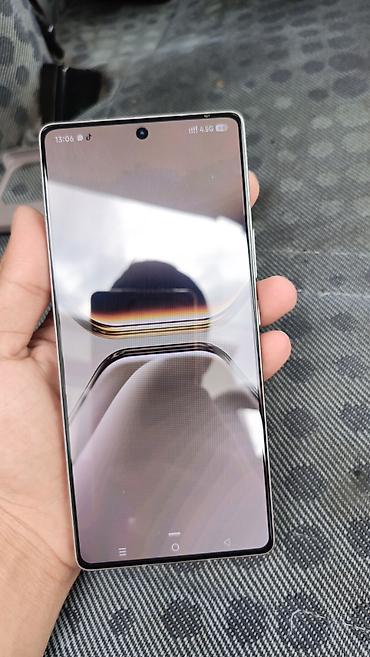 infinix note 30 pro kabro: Infinix Note 50 Pro, 256 GB, rəng - Gümüşü, Simsiz şarj — 2