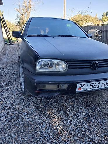 Volkswagen Golf: 1993 г., 1.8 л, Механика, Хэтчбэк