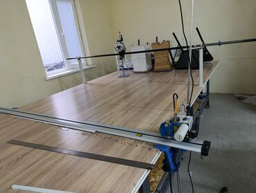 принтер широкоформатный: Продаю линейный нож с со всеми причитающими. Из за срочности отдаю за
